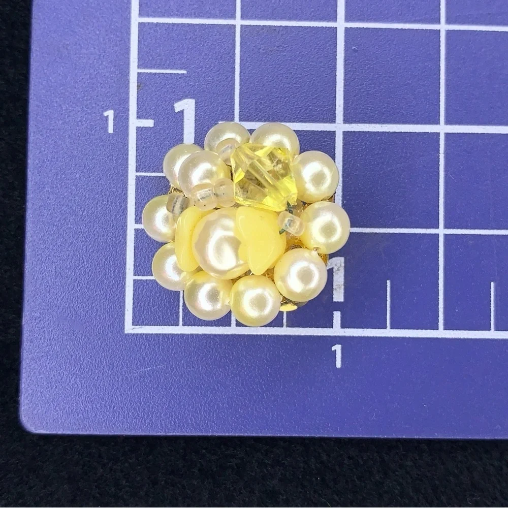 Vintage Ivory Pearl Glass Bead Clip On Earrings Made In Japan Wedding Formal